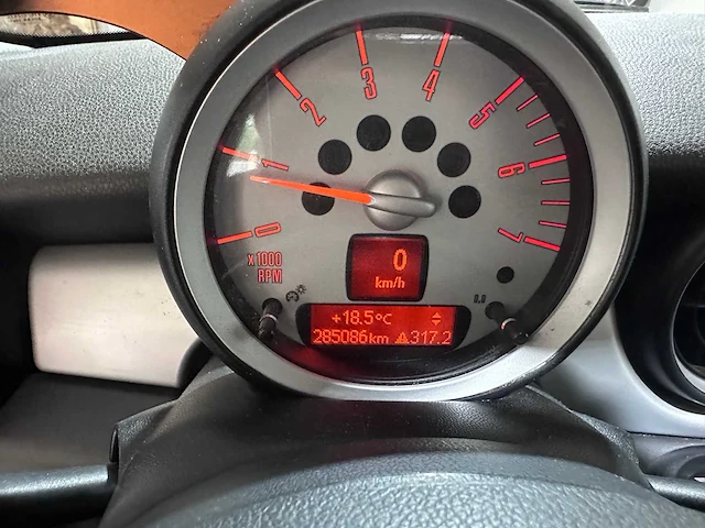Mini - mini clubman - 1.6 cooper d chili - js-078-l - afbeelding 2 van  19