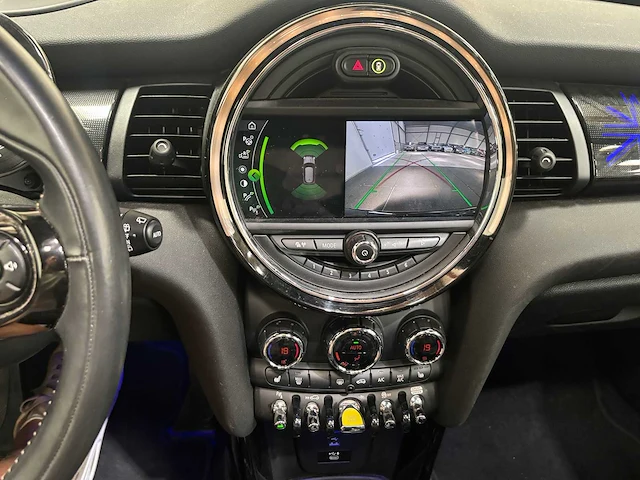Mini - mini electric - mini yours 33 kwh - car - 2021 - afbeelding 26 van  32