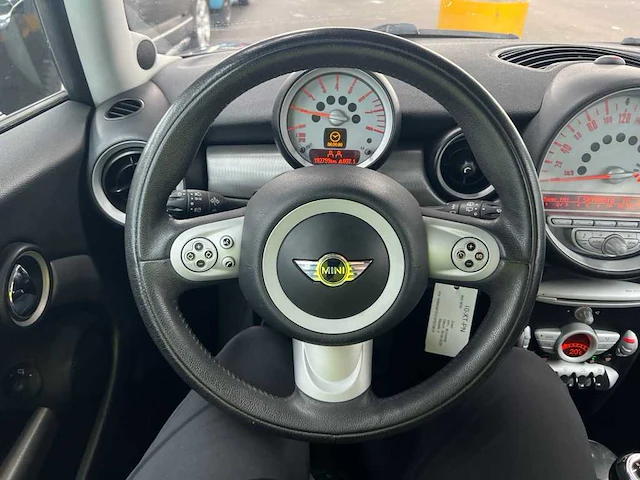 Mini 1.6 cooper chili 2007 | 10-xt-pn - afbeelding 15 van  16