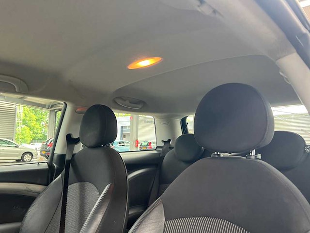 Mini 1.6 cooper chili 2007 | 10-xt-pn - afbeelding 12 van  16