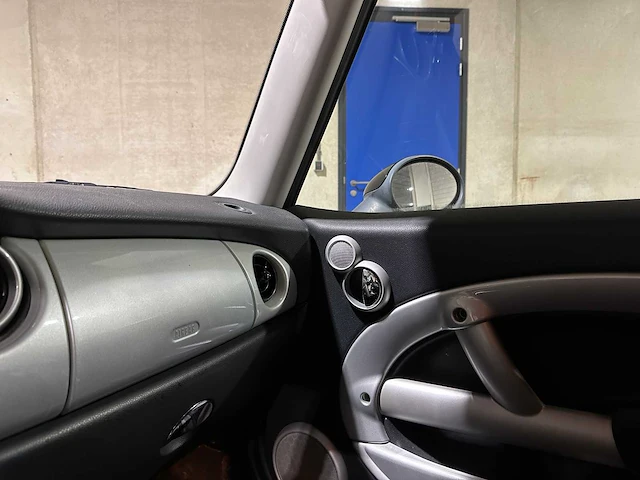 Mini 1.6 cooper pepper 116pk 2003, 68-lv-nn - afbeelding 24 van  38