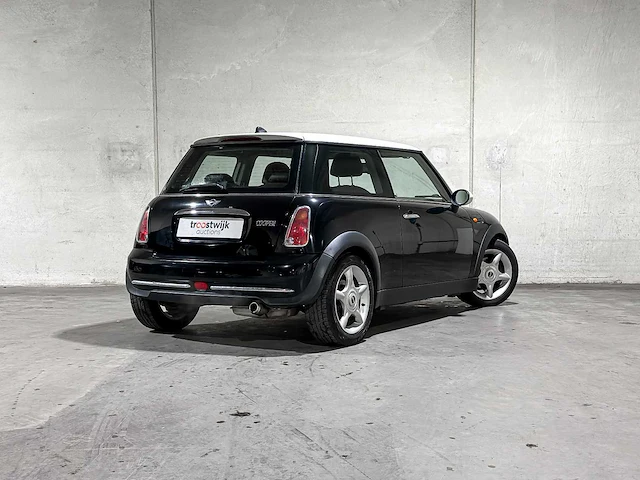Mini 1.6 cooper rc31 116pk 2004, zb-260-b - afbeelding 2 van  37