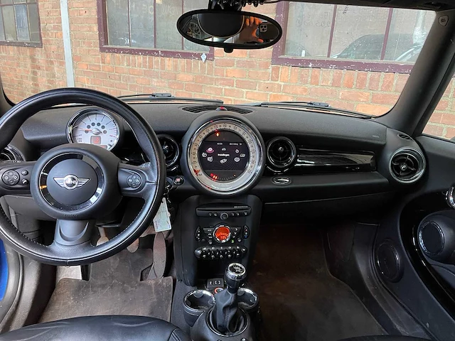 Mini 1.6 cooper westminster 122pk 2014 -orig. nl-, 1-tnz-47 - afbeelding 25 van  48