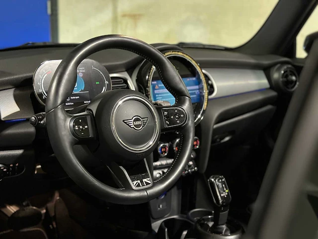 Mini cabrio 1.5 cooper yours 136pk 2021, p-534-sf - afbeelding 11 van  45