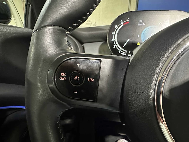 Mini cabrio 1.5 cooper yours 136pk 2021, p-534-sf - afbeelding 17 van  45