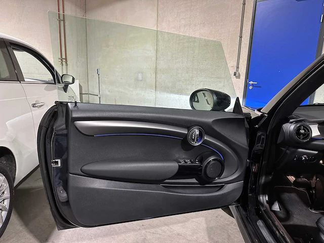 Mini cabrio 1.5 cooper yours 136pk 2021, p-534-sf - afbeelding 29 van  45