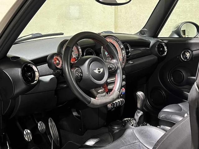 Mini cabrio cooper s 1.6 chili 174pk 2009, 84-jrt-3 - afbeelding 11 van  47