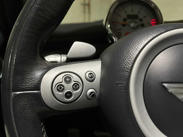 Mini cabriolet cooper s 1.6 chili 170pk 2005, 9-ktf-16 - afbeelding 11 van  37