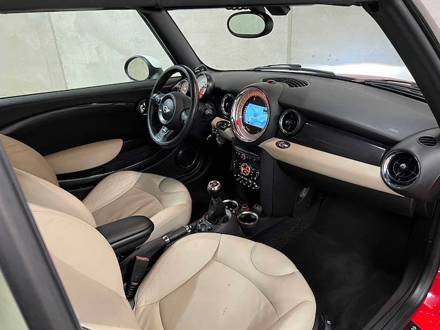 Mini cabriolet cooper s chili 1.6 184pk 2013, 7-tgk-59 - afbeelding 15 van  53