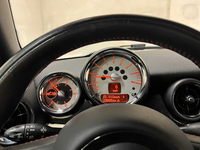 Mini cabriolet cooper s chili 1.6 184pk 2013, 7-tgk-59 - afbeelding 35 van  53