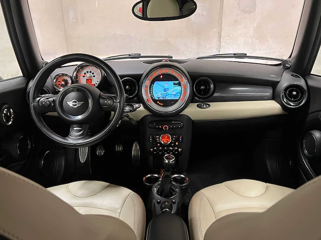 Mini cabriolet cooper s chili 1.6 184pk 2013, 7-tgk-59 - afbeelding 40 van  53
