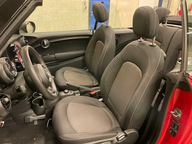 Mini cabriolet one salt 1.5 102pk 2019 (origineel-nl), xh-905-t - afbeelding 16 van  49