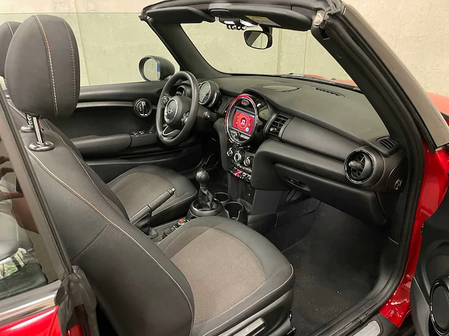 Mini cabriolet one salt 1.5 102pk 2019 (origineel-nl), xh-905-t - afbeelding 19 van  49