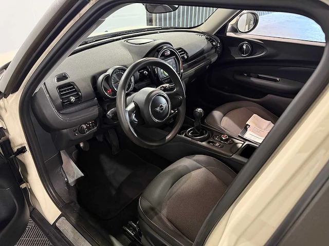 Mini clubman 1.5 one, jz-833-z - afbeelding 17 van  17