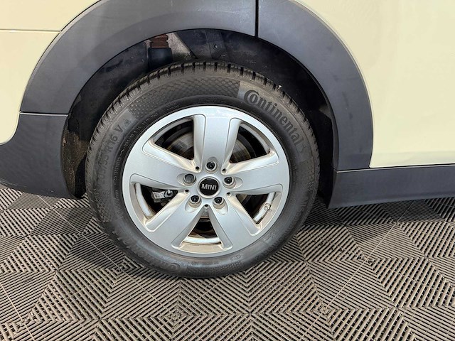 Mini clubman 1.5 one, jz-833-z - afbeelding 15 van  17