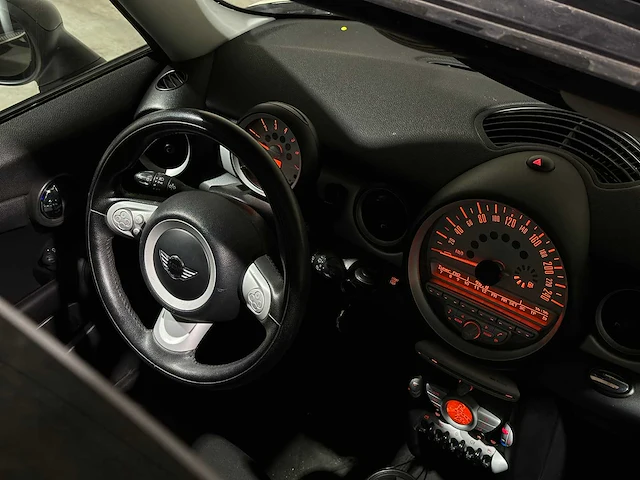 Mini clubman 1.6 cooper d pepper 109pk 2008, 87-ghp-6 - afbeelding 21 van  35