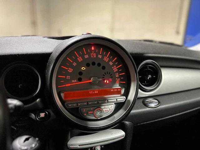 Mini clubman cooper d pepper 1.6 109 2008, 61-gnh-9 - afbeelding 18 van  38