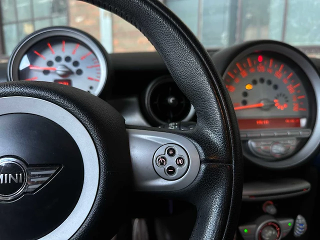 Mini clubman cooper s 1.6 174pk 2007, xx-192-t youngtimer - afbeelding 13 van  35