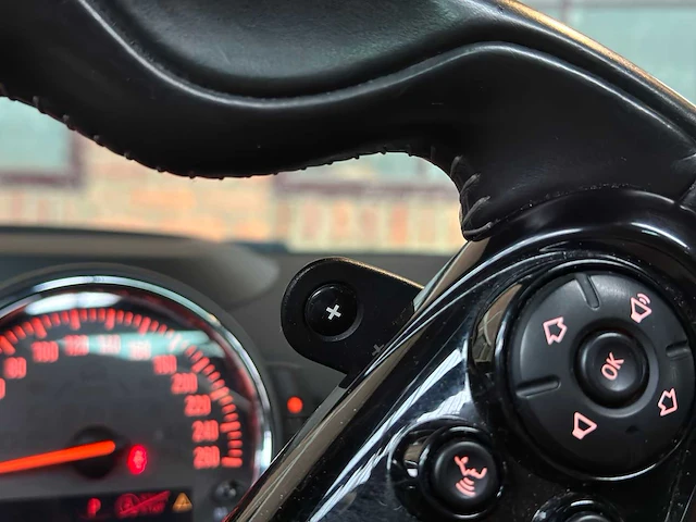 Mini clubman cooper s 2.0 chili serious business 192pk 2015, j-097-fs - afbeelding 22 van  44