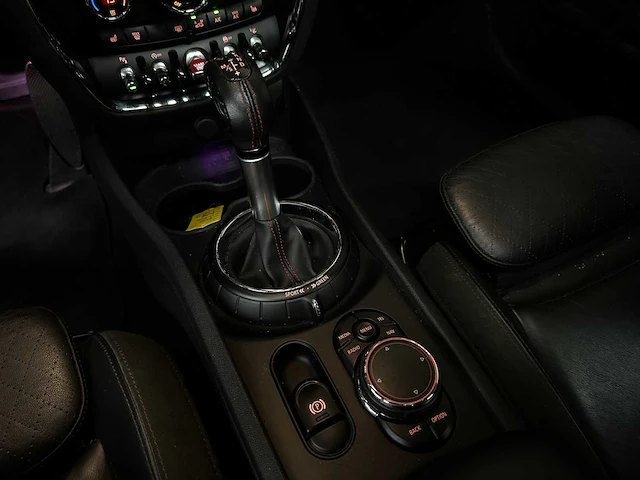 Mini clubman cooper s 2.0 chili serious business 192pk 2015, j-097-fs - afbeelding 26 van  44