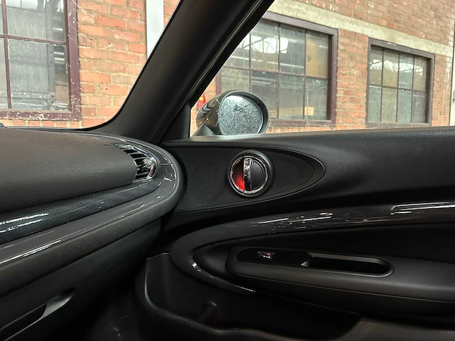 Mini clubman cooper s 2.0 chili serious business 192pk 2015, j-097-fs - afbeelding 30 van  44