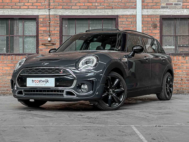 Mini clubman cooper s 2.0 chili serious business 192pk 2015, j-097-fs - afbeelding 1 van  44