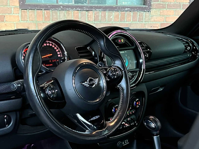 Mini clubman cooper s 2.0 chili serious business 192pk 2016, r-890-rl - afbeelding 32 van  63