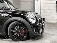 Mini clubman john cooper works 1.6 211pk 2011, 9-zlj-69 - afbeelding 2 van  64