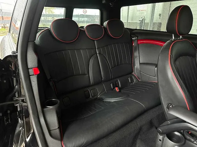 Mini clubman john cooper works 1.6 211pk 2011, 9-zlj-69 - afbeelding 51 van  64