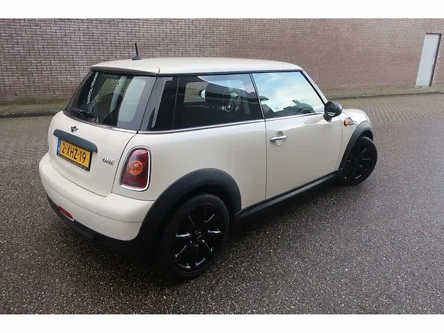 Mini cooper 1.4 one anniversary, 2-xhz-19 - afbeelding 11 van  16