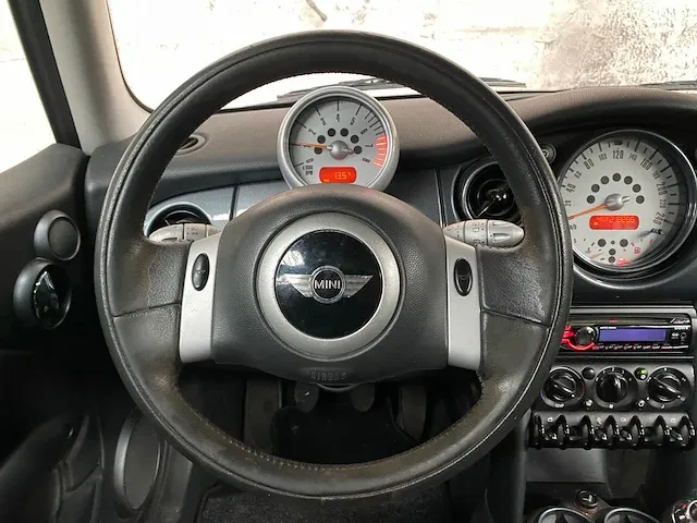 Mini cooper 1.6 116pk 2003, 75-sfh-7 - afbeelding 28 van  56