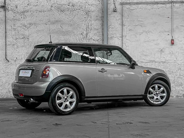 Mini cooper 1.6 120pk 2007, sn-804-z - afbeelding 2 van  35