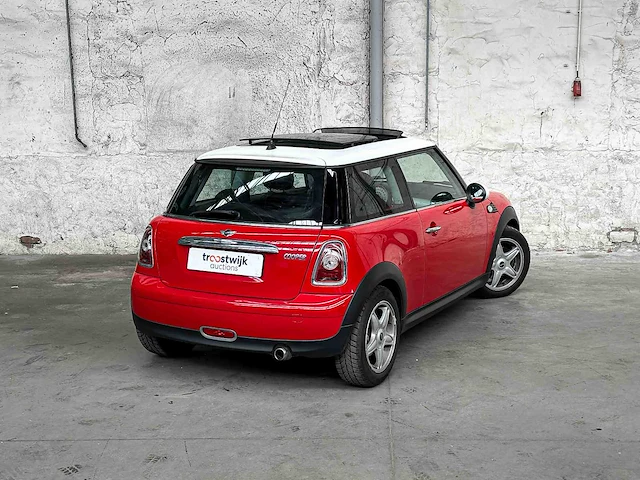 Mini cooper 1.6 120pk 2009, kf-202-h - afbeelding 2 van  37