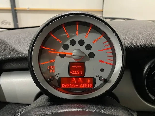 Mini cooper 1.6 136000 km 41-jfz-4 - afbeelding 4 van  17