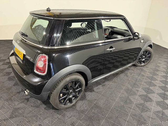 Mini cooper 1.6 one d pepper, 52-rxp-1 - afbeelding 11 van  15