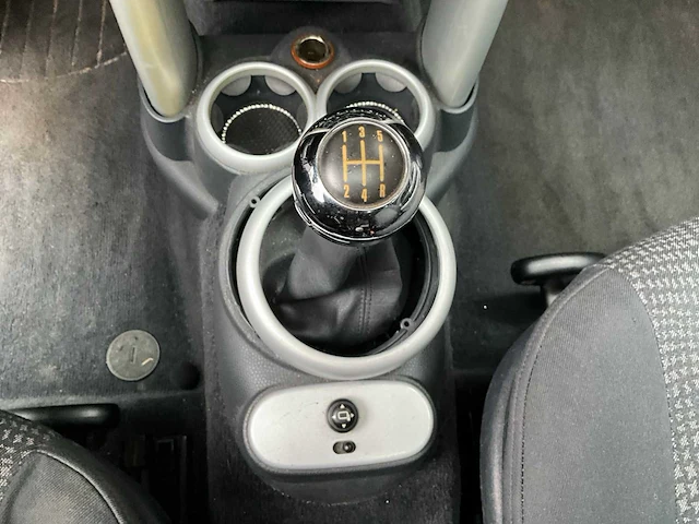 Mini cooper 1.6 pepper - personenauto - afbeelding 11 van  14