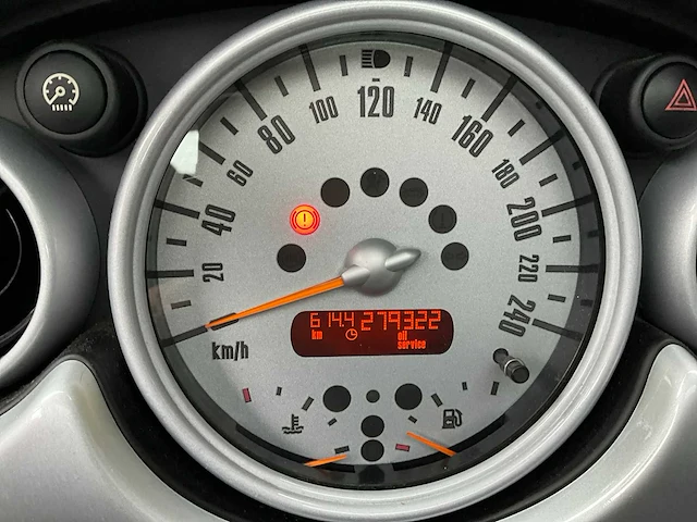 Mini cooper 1.6 pepper - personenauto - afbeelding 13 van  14