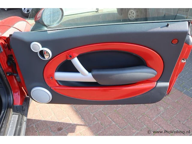 Mini cooper cabrio - 1.6 benzine | apk tot mei 2026 | kenteken: 08-sx-vh - afbeelding 6 van  25