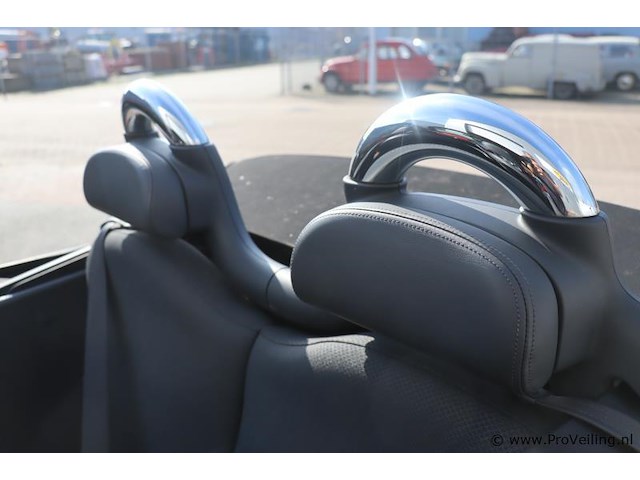 Mini cooper cabrio - 1.6 benzine | apk tot mei 2026 | kenteken: 08-sx-vh - afbeelding 8 van  25