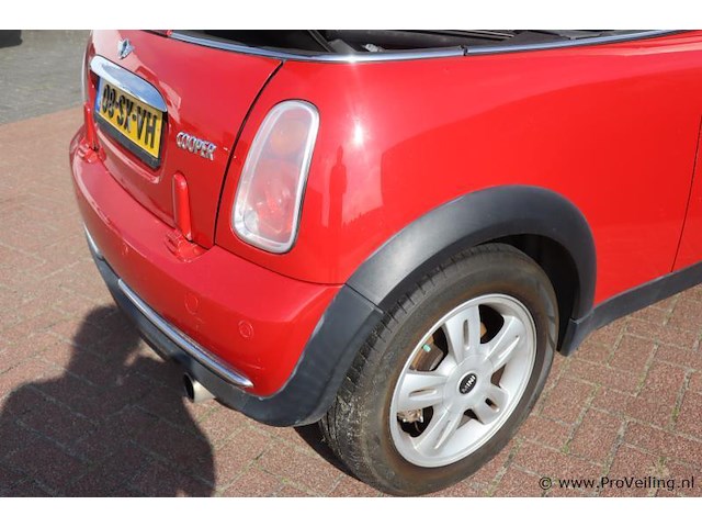 Mini cooper cabrio - 1.6 benzine | apk tot mei 2026 | kenteken: 08-sx-vh - afbeelding 23 van  25