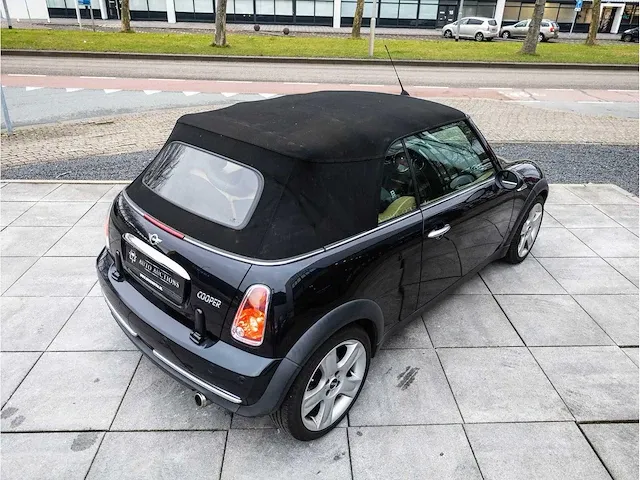 Mini cooper cabrio 1.6 chili 2006 lederen bekleding stoelverwarming parkeersensoren climate control 17"inch, 90-tf-sj - afbeelding 10 van  38