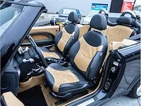Mini cooper cabrio 1.6 chili 2006 lederen bekleding stoelverwarming parkeersensoren climate control 17"inch, 90-tf-sj - afbeelding 18 van  38