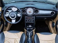 Mini cooper cabrio 1.6 chili 2006 lederen bekleding stoelverwarming parkeersensoren climate control 17"inch, 90-tf-sj - afbeelding 20 van  38