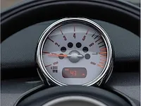 Mini cooper cabrio 1.6 chili 2006 lederen bekleding stoelverwarming parkeersensoren climate control 17"inch, 90-tf-sj - afbeelding 24 van  38
