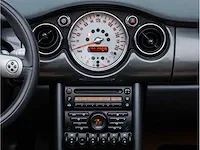Mini cooper cabrio 1.6 chili 2006 lederen bekleding stoelverwarming parkeersensoren climate control 17"inch, 90-tf-sj - afbeelding 25 van  38