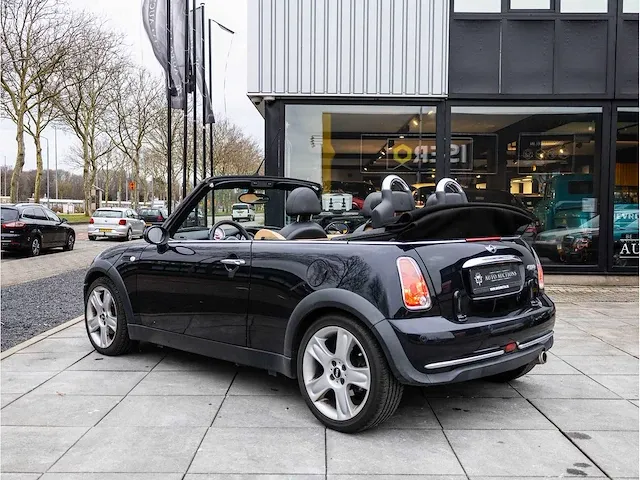 Mini cooper cabrio 1.6 chili 2006 lederen bekleding stoelverwarming parkeersensoren climate control 17"inch, 90-tf-sj - afbeelding 23 van  38
