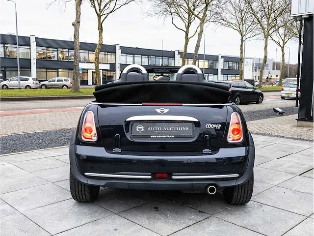 Mini cooper cabrio 1.6 chili 2006 lederen bekleding stoelverwarming parkeersensoren climate control 17"inch, 90-tf-sj - afbeelding 33 van  38