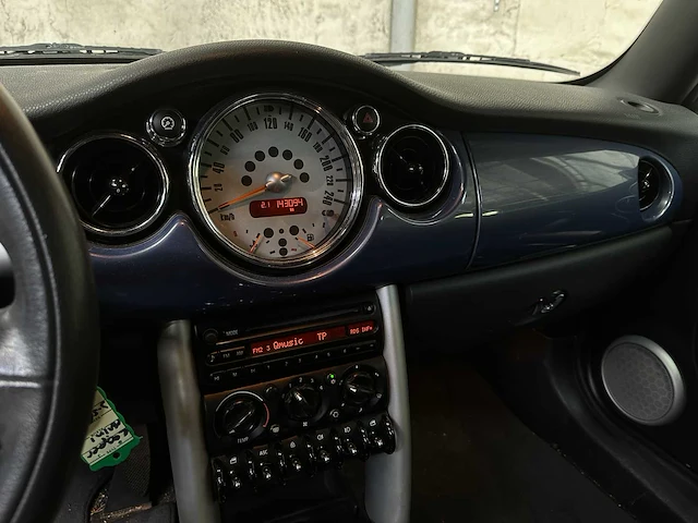 Mini cooper cabriolet 1.6 pepper 116pk 2004, j-569-zs - afbeelding 17 van  34