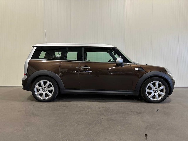 Mini cooper chili clubman 1.6 10-zp-kj - afbeelding 22 van  25