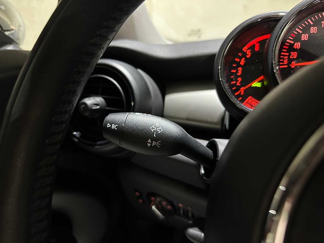 Mini cooper d chili 1.5 automaat 116pk 2015, gv-718-d - afbeelding 21 van  42